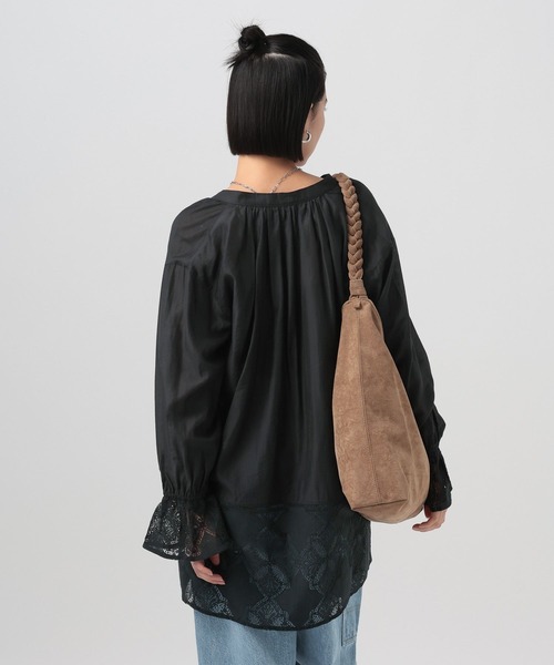 BAYFLOW（ベイフロー）の「キャンディスリーブレースチュニック（チュニック・レディース・オフホワイト/ブラック・FREE）」の3枚目の写真