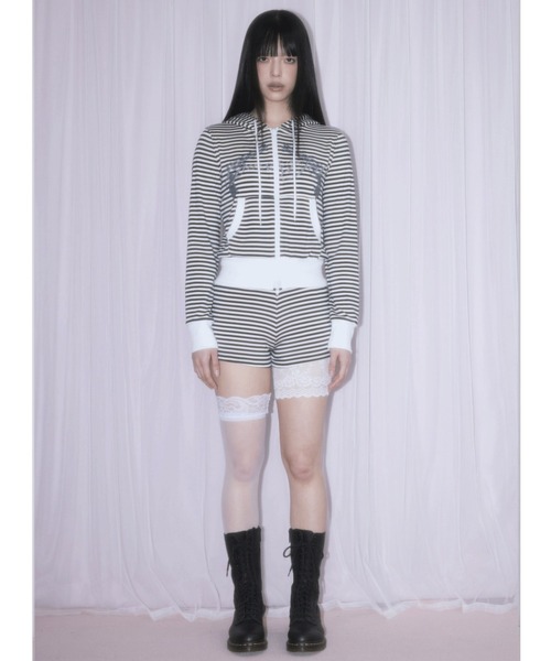 NIIER NOR（ニアノア）の「A'GEM/9 × .kom 『NIIER NOR/ニーアノア』 REVOLVER STRIPE HOOD ZIP-UP/リボルバーボーダージップパーカー（パーカー・レディース・ホワイト/ブラック・FREE）」の10枚目の写真