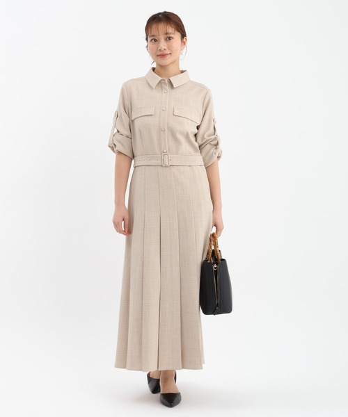 Andemiu(アンデミュウ)の「タックプリーツシャツワンピース656590(ワンピース・レディース・ブルー/チャコールグレー/ベージュ・FREE)」の7枚目の写真