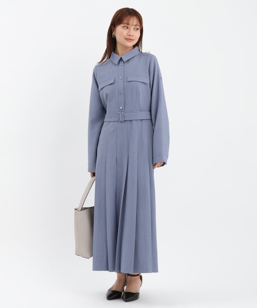 Andemiu(アンデミュウ)の「タックプリーツシャツワンピース656590(ワンピース・レディース・ブルー/チャコールグレー/ベージュ・FREE)」の9枚目の写真