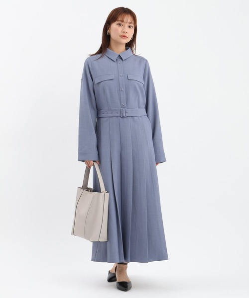 Andemiu(アンデミュウ)の「タックプリーツシャツワンピース656590(ワンピース・レディース・ブルー/チャコールグレー/ベージュ・FREE)」の10枚目の写真