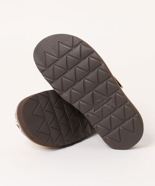 Clarks(クラークス)の「Clarks クラークス SOLSBURY MULE. レディースカジュアルシューズ スリッポン クロッグ サボ(ソルスブリーミュール) 26186592 カウプリント(スリッポン・レディース・ブラウン・24.0cm/23.0cm/24.5cm/23.5cm/22.5cm)」の3枚目の写真