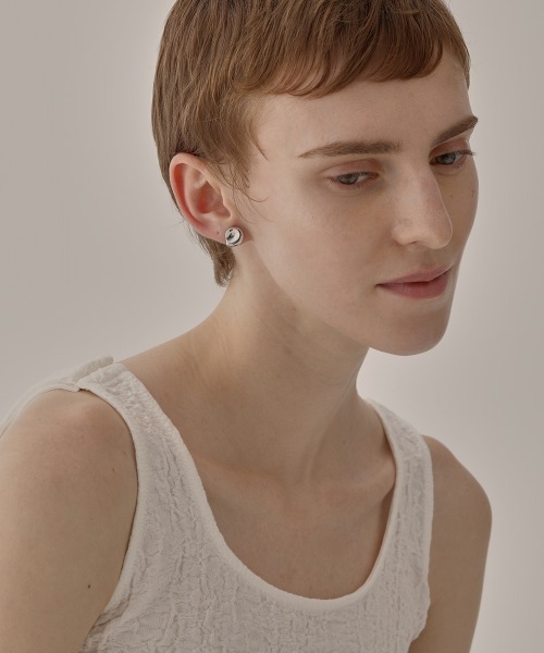 AFFECT(アフェクト)の「Impact “YUGAMI” Earring(イヤリング・レディース・ゴールド/シルバー・FREE)」の5枚目の写真