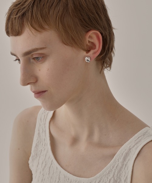 AFFECT(アフェクト)の「Impact “YUGAMI” Earring(イヤリング・レディース・ゴールド/シルバー・FREE)」の3枚目の写真
