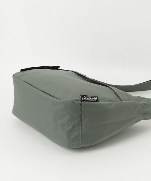 COLEMAN(コールマン)の「コールマン Coleman ユニウォーカーバナナショルダー(グレー)(ショルダーバッグ・メンズ・その他・ONE SIZE)」の2枚目の写真