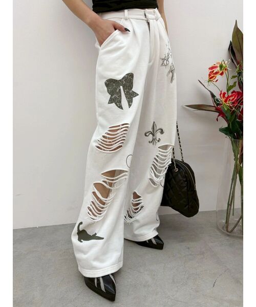 EVRIS(エヴリス)の「グラフィックデザインウラケワイドパンツ(スウェットパンツ・レディース・グレー/ブラック/ホワイト・SMALL/MEDIUM)」の1枚目の写真