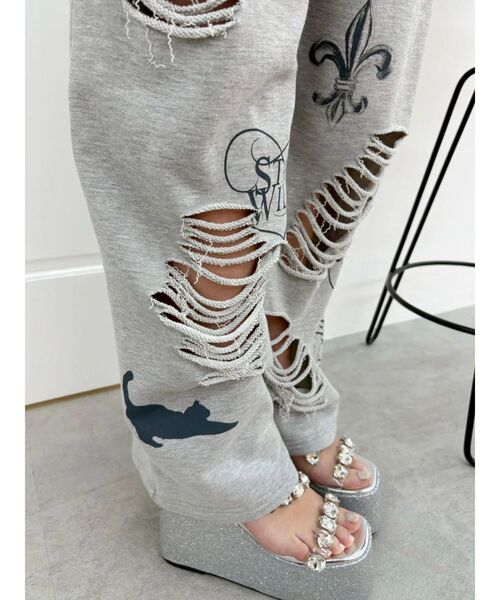 EVRIS(エヴリス)の「グラフィックデザインウラケワイドパンツ(スウェットパンツ・レディース・グレー/ブラック/ホワイト・SMALL/MEDIUM)」の9枚目の写真