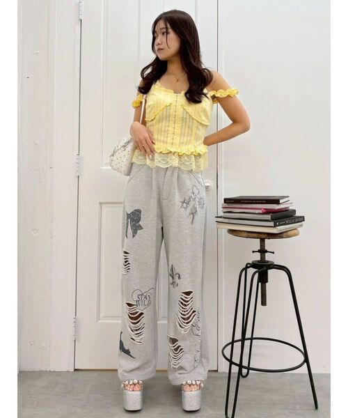 EVRIS(エヴリス)の「グラフィックデザインウラケワイドパンツ(スウェットパンツ・レディース・グレー/ブラック/ホワイト・SMALL/MEDIUM)」の12枚目の写真