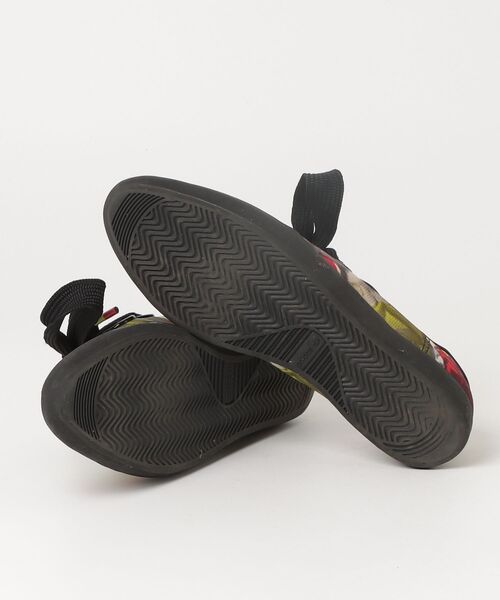 adidas(アディダス)の「ローカットスニーカー(スニーカー・レディース・レッド・23.5cm)」の3枚目の写真