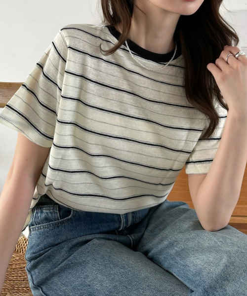 Eclat one(エクラワン)の「【Eclat one】マルチボーダー クルーネック 半袖 トップス(Tシャツ/カットソー・レディース・レッド/ブルー/ブラック・FREE)」の2枚目の写真