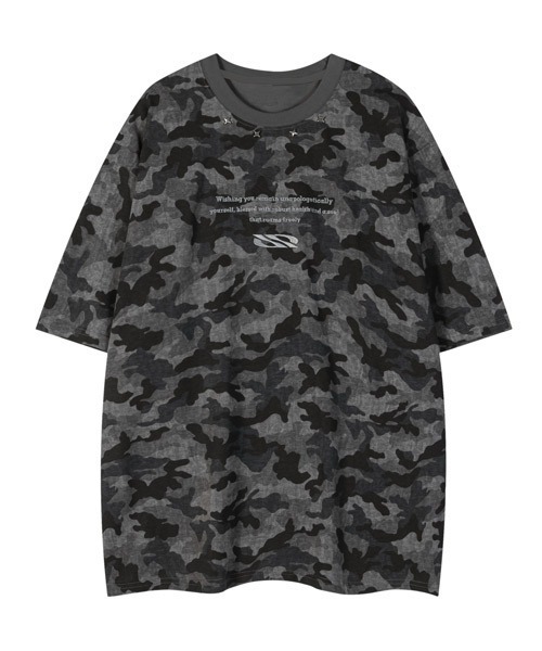 Ressaca(レサーカ)の「オーバーサイズ刺繍ロゴスタッズカモフラージュ柄Tシャツ(Tシャツ/カットソー・メンズ・グレー/カーキ・M/XL/L)」の2枚目の写真
