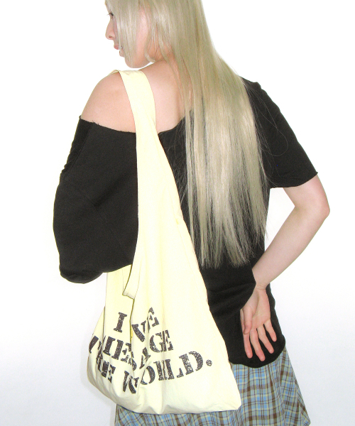 AMESWORLDWIDE（アメスワールドワイド）の「LETTERING CASUAL HOBO BAG YELLOW（ショルダーバッグ・レディース・その他・FREE）」の13枚目の写真