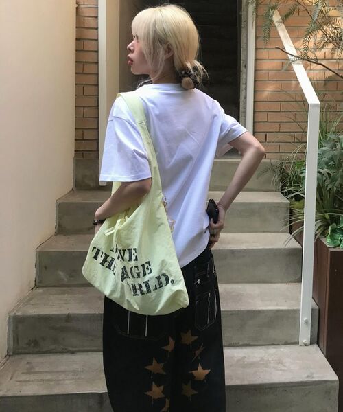 AMESWORLDWIDE（アメスワールドワイド）の「LETTERING CASUAL HOBO BAG YELLOW（ショルダーバッグ・レディース・その他・FREE）」の7枚目の写真