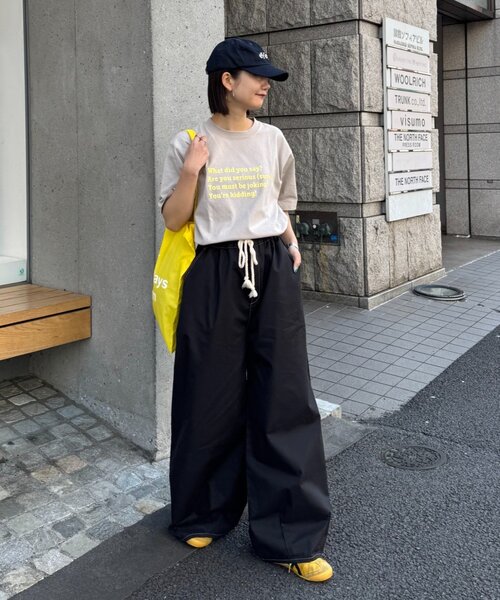 CIAOPANIC TYPY（チャオパニックティピー）の「【UNISEX】【プラスサイズあり】接触冷感配色ステッチカーブパンツ（チノパンツ・レディース・ベージュ/ブラック/サックスブルー・LARGE/MEDIUM/XX-LARGE）」の5枚目の写真