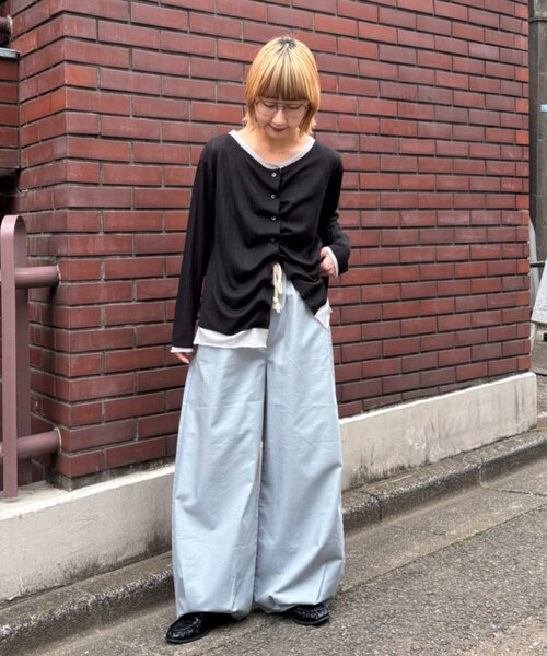 CIAOPANIC TYPY（チャオパニックティピー）の「【UNISEX】【プラスサイズあり】接触冷感配色ステッチカーブパンツ（チノパンツ・レディース・ベージュ/ブラック/サックスブルー・LARGE/MEDIUM/XX-LARGE）」の6枚目の写真