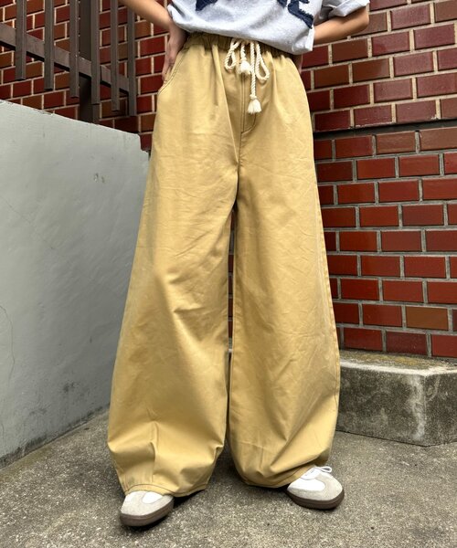 CIAOPANIC TYPY（チャオパニックティピー）の「【UNISEX】【プラスサイズあり】接触冷感配色ステッチカーブパンツ（チノパンツ・レディース・ベージュ/ブラック/サックスブルー・LARGE/MEDIUM/XX-LARGE）」の7枚目の写真