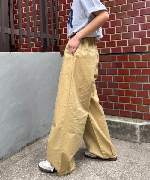 CIAOPANIC TYPY（チャオパニックティピー）の「【UNISEX】【プラスサイズあり】接触冷感配色ステッチカーブパンツ（チノパンツ・レディース・ベージュ/ブラック/サックスブルー・LARGE/MEDIUM/XX-LARGE）」の9枚目の写真