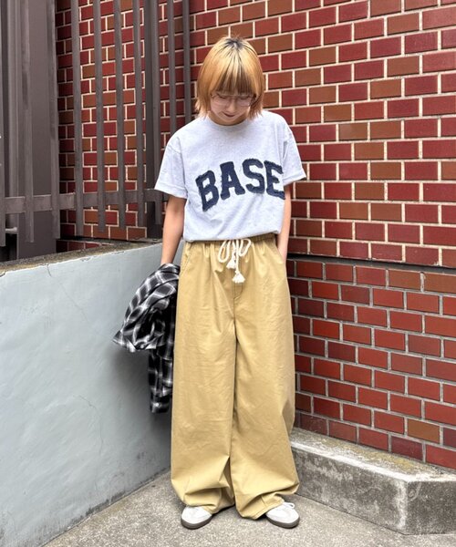 CIAOPANIC TYPY（チャオパニックティピー）の「【UNISEX】【プラスサイズあり】接触冷感配色ステッチカーブパンツ（チノパンツ・レディース・ベージュ/ブラック/サックスブルー・LARGE/MEDIUM/XX-LARGE）」の11枚目の写真