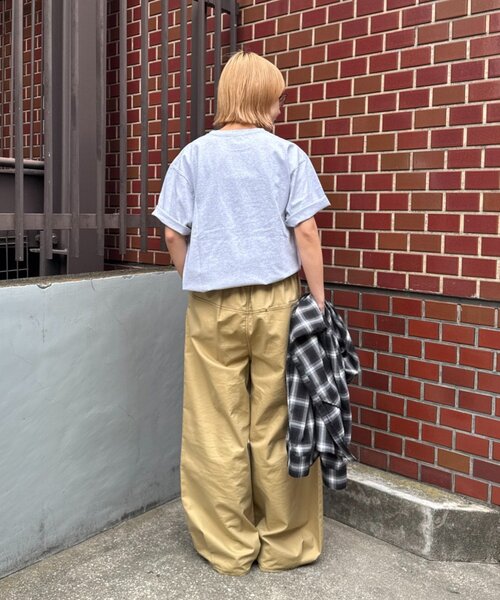 CIAOPANIC TYPY（チャオパニックティピー）の「【UNISEX】【プラスサイズあり】接触冷感配色ステッチカーブパンツ（チノパンツ・レディース・ベージュ/ブラック/サックスブルー・LARGE/MEDIUM/XX-LARGE）」の13枚目の写真