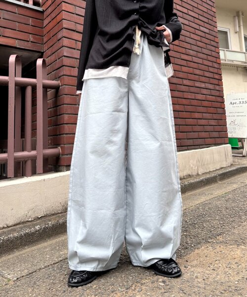 CIAOPANIC TYPY（チャオパニックティピー）の「【UNISEX】【プラスサイズあり】接触冷感配色ステッチカーブパンツ（チノパンツ・レディース・ベージュ/ブラック/サックスブルー・LARGE/MEDIUM/XX-LARGE）」の14枚目の写真