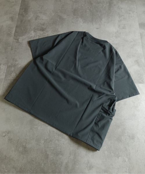 many men many mind(メニーメンメニーマインド)の「MANYMENMANYMINDS / AIRLEAKFABRIC/クルーネックTシャツ(Tシャツ/カットソー・メンズ・チャコール/ブラック・LARGE/X-LARGE/MEDIUM)」の22枚目の写真
