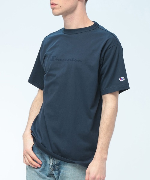 Champion(チャンピオン)の「Champion (チャンピオン) 胸元ロゴプリント Tシャツ 半袖 USAコットン100% ワンポイント刺繍 綿100 ユニセックス C3-D344(Tシャツ/カットソー・メンズ・ブラック/ネイビー/ホワイト・M/L/LL)」の2枚目の写真