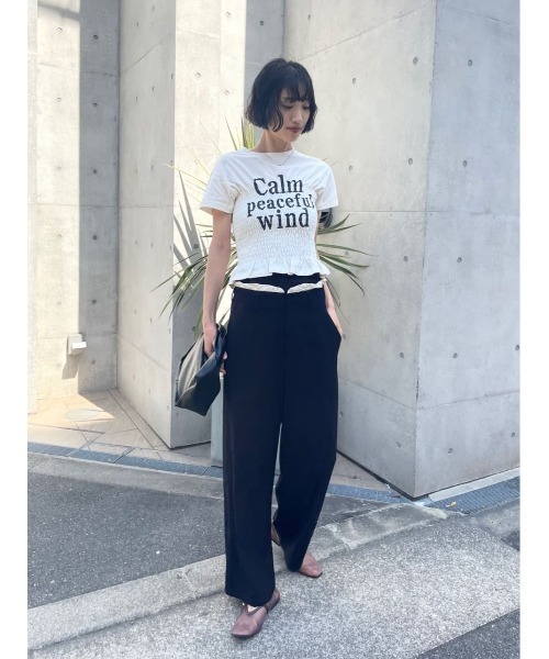 titivate(ティティベイト)の「シャーリングロゴプリントTシャツ(Tシャツ/カットソー・レディース・ネイビー/ライトイエロー/オフホワイト・FREE)」の5枚目の写真