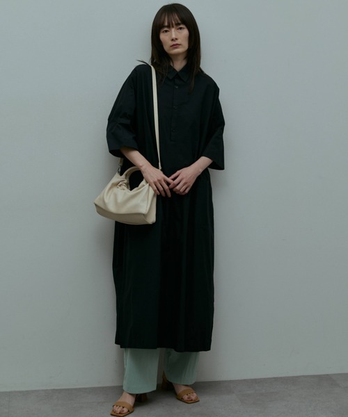 flaeu（フラユ）の「Ring Handle 2Way Bag（ショルダーバッグ・レディース・ブラック/アイボリー/ブラウン・FREE）」の6枚目の写真