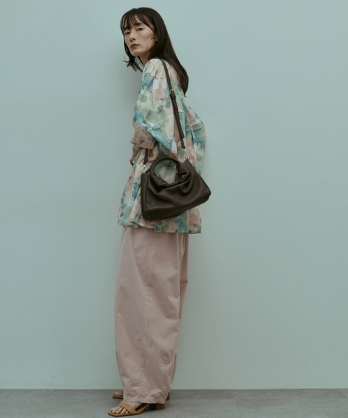 flaeu（フラユ）の「Ring Handle 2Way Bag（ショルダーバッグ・レディース・ブラック/アイボリー/ブラウン・FREE）」の21枚目の写真