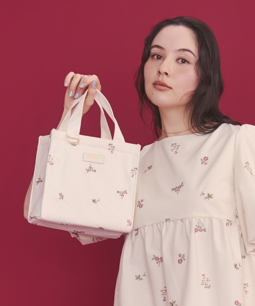 Cath Kidston(�L���X�L�b�h�\��)�̃G���u���C�_���[�ۗ⃉���`�g�[�g�o�b�O Ditsy Floral Embroidery(���ٓ���)