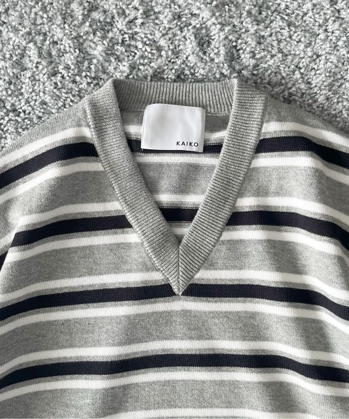 KAIKO(カイコー)の「KAIKO Border v neck sweater(ニット/セーター・メンズ・サックスブルー/グレー系その他2/グレー系その他・3/2/1/4)」の7枚目の写真
