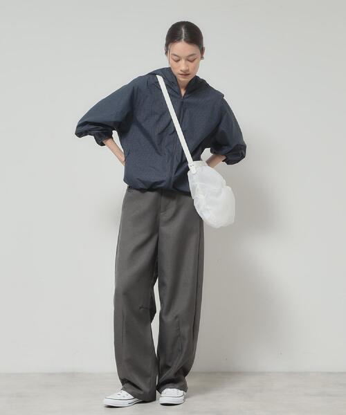 HIROKO HAYASHI(ヒロコハヤシ)の「FABRE(ファーブル)ショルダーバッグ(ショルダーバッグ・レディース・ホワイト系3/ブラック・00)」の21枚目の写真