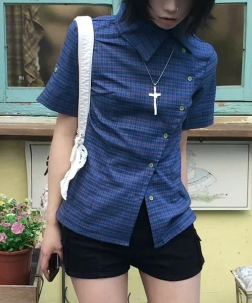 almo(アルモ)の「【LAMPOON】チェックアシンメトリーブラウス(シャツ/ブラウス・レディース・ブルー・LARGE/MEDIUM/SMALL)」の1枚目の写真