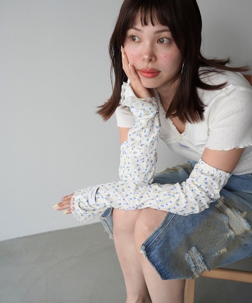 SANSeLF(サンセルフ)の「【SANSeLF】レーストリムフラワー小花柄アームカバー saa26s070(アームカバー・レディース・ホワイト・FREE)」の6枚目の写真