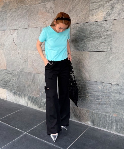SMILE LAND(スマイルランド)の「【maryさんコラボ】ロゴ刺しゅうVネックチェーンTシャツ<大きいサイズ有>(Tシャツ/カットソー・レディース・ミント/ホワイト・3L/LL/L/M)」の17枚目の写真