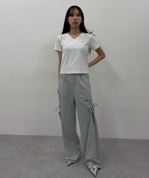 SMILE LAND(スマイルランド)の「【maryさんコラボ】ロゴ刺しゅうVネックチェーンTシャツ<大きいサイズ有>(Tシャツ/カットソー・レディース・ミント/ホワイト・3L/LL/L/M)」の18枚目の写真