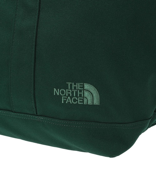 THE NORTH FACE(ザノースフェイス)の「Sunny Side Tote L NM72605(ショルダーバッグ・メンズ・グリーン/ブルー/オフホワイト・FREE)」の8枚目の写真