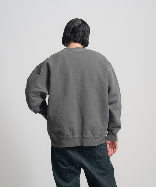 Knuu(ヌウ)の「Heavy Pigment Dye Sweatshirt(Tシャツ/カットソー・メンズ・ライトブルー/セージグリーン/ブラック/ブラウン・XX-LARGE/X-LARGE/SMALL/X-SMALL/MEDIUM/LARGE)」の6枚目の写真