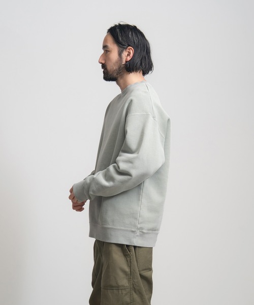 Knuu(ヌウ)の「Heavy Pigment Dye Sweatshirt(Tシャツ/カットソー・メンズ・ライトブルー/セージグリーン/ブラック/ブラウン・XX-LARGE/X-LARGE/SMALL/X-SMALL/MEDIUM/LARGE)」の7枚目の写真