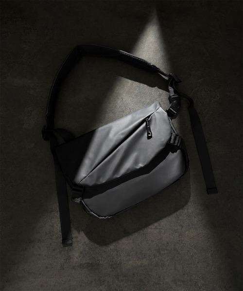 CALIFORNIA OUTFITTERS(カリフォルニア アウトフィッターズ)の「4E71-KR ユーティリティショルダーバッグ(ショルダーバッグ・メンズ・グレー/ブラック・ONESIZE)」の3枚目の写真