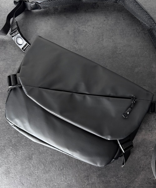 CALIFORNIA OUTFITTERS(カリフォルニア アウトフィッターズ)の「4E71-KR ユーティリティショルダーバッグ(ショルダーバッグ・メンズ・グレー/ブラック・ONESIZE)」の7枚目の写真