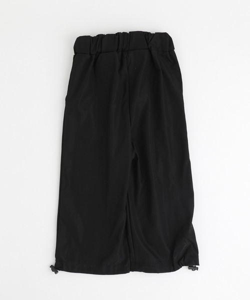 URBAN CHERRY（アーバンチェリー）の「【2点セット】リボンプリントクロップドTシャツ＋フリルドッキングパンツ（Tシャツ/カットソー・キッズ・ブラック・110cm/120cm/130cm）」の17枚目の写真
