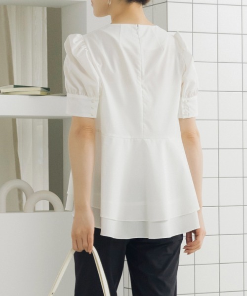 Sono(ソーノ)の「【SONO/ソーノ】【SONO NAVY/ソーノネイビー】バックティアードパフィブラウス(シャツ/ブラウス・レディース・ホワイト/ネイビー・F)」の5枚目の写真