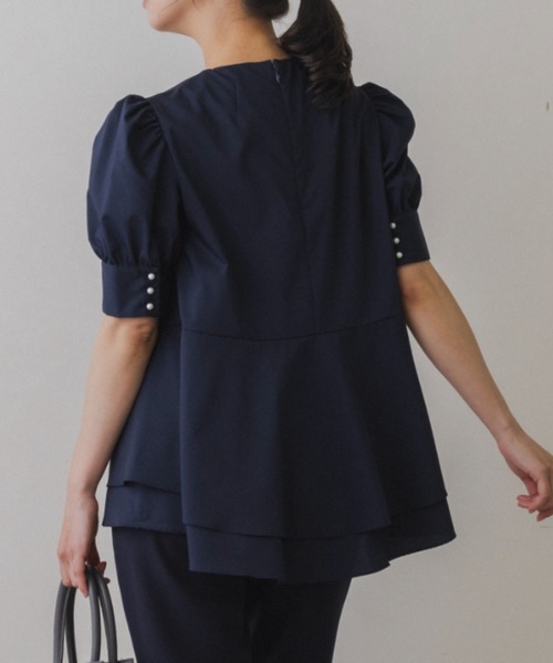Sono(ソーノ)の「【SONO/ソーノ】【SONO NAVY/ソーノネイビー】バックティアードパフィブラウス(シャツ/ブラウス・レディース・ホワイト/ネイビー・F)」の10枚目の写真