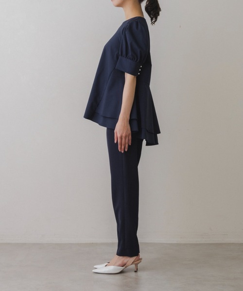 Sono(ソーノ)の「【SONO/ソーノ】【SONO NAVY/ソーノネイビー】バックティアードパフィブラウス(シャツ/ブラウス・レディース・ホワイト/ネイビー・F)」の13枚目の写真