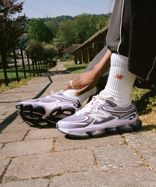 NEW BALANCE(ニューバランス)の「Abzorb 2000(スニーカー・レディース・パープル・30.0cm/24.5cm/25.5cm/26.0cm/26.5cm/27.0cm/27.5cm/28.0cm/28.5cm/29.0cm/22.5cm/23.0cm/23.5cm/24.0cm/25.0cm)」の6枚目の写真