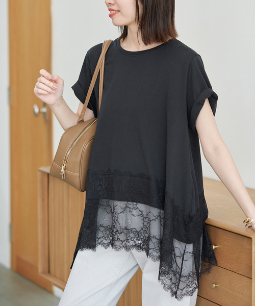 SLOBE IENA(スローブイエナ)の「《シリーズあり》レースコンビハーフスリーブカットソー(Tシャツ/カットソー・レディース・ブラウン/ホワイト/ブラック・FREE)」の4枚目の写真
