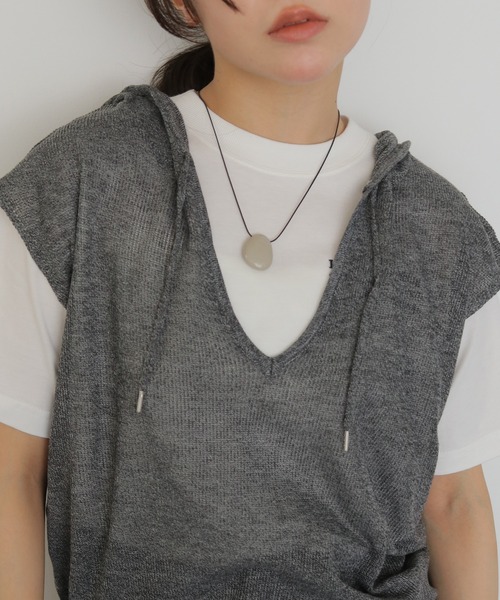 cheriella(シェリエラ)の「【cheriella】ニュアンスストーンロングネックレス NUANCE STONE LONG NECKLACE(ネックレス・レディース・オフホワイト/グレイッシュベージュ・FREE)」の22枚目の写真
