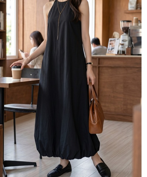 umune（ウムネ）の「ノースリーブワンピース ロング マキシ丈 バルーンシルエット Aライン フレア 軽量 涼しい きれいめ 上品 モード 夏（ワンピース・レディース・ベージュ/ブラック/ブラウン・FREE）」の9枚目の写真