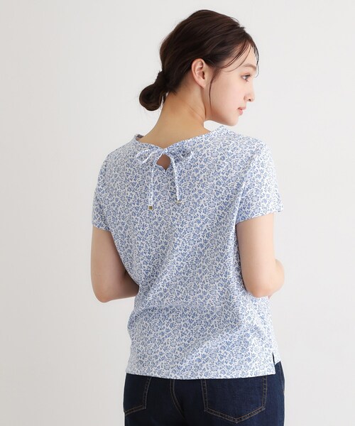 LAURA ASHLEY（ローラアシュレイ）の「【接触冷感／マシンウォッシュ可】スウィート アリッサム柄スムースTシャツ（Tシャツ/カットソー・レディース・ホワイト系1/ライトグリーン系/ネイビー系・40/38）」の5枚目の写真